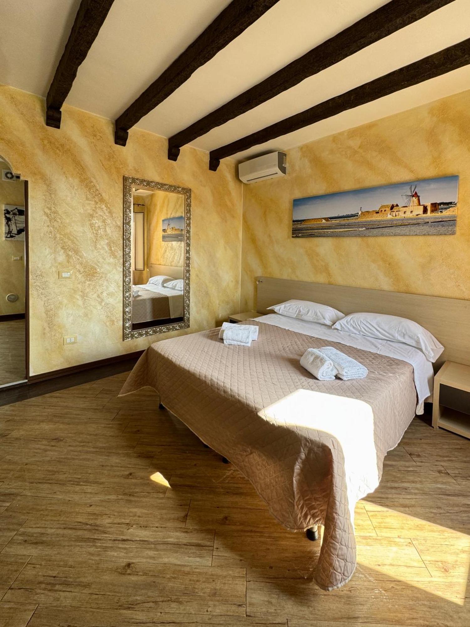 Summer Wind Apartments Trapani Eksteriør bilde