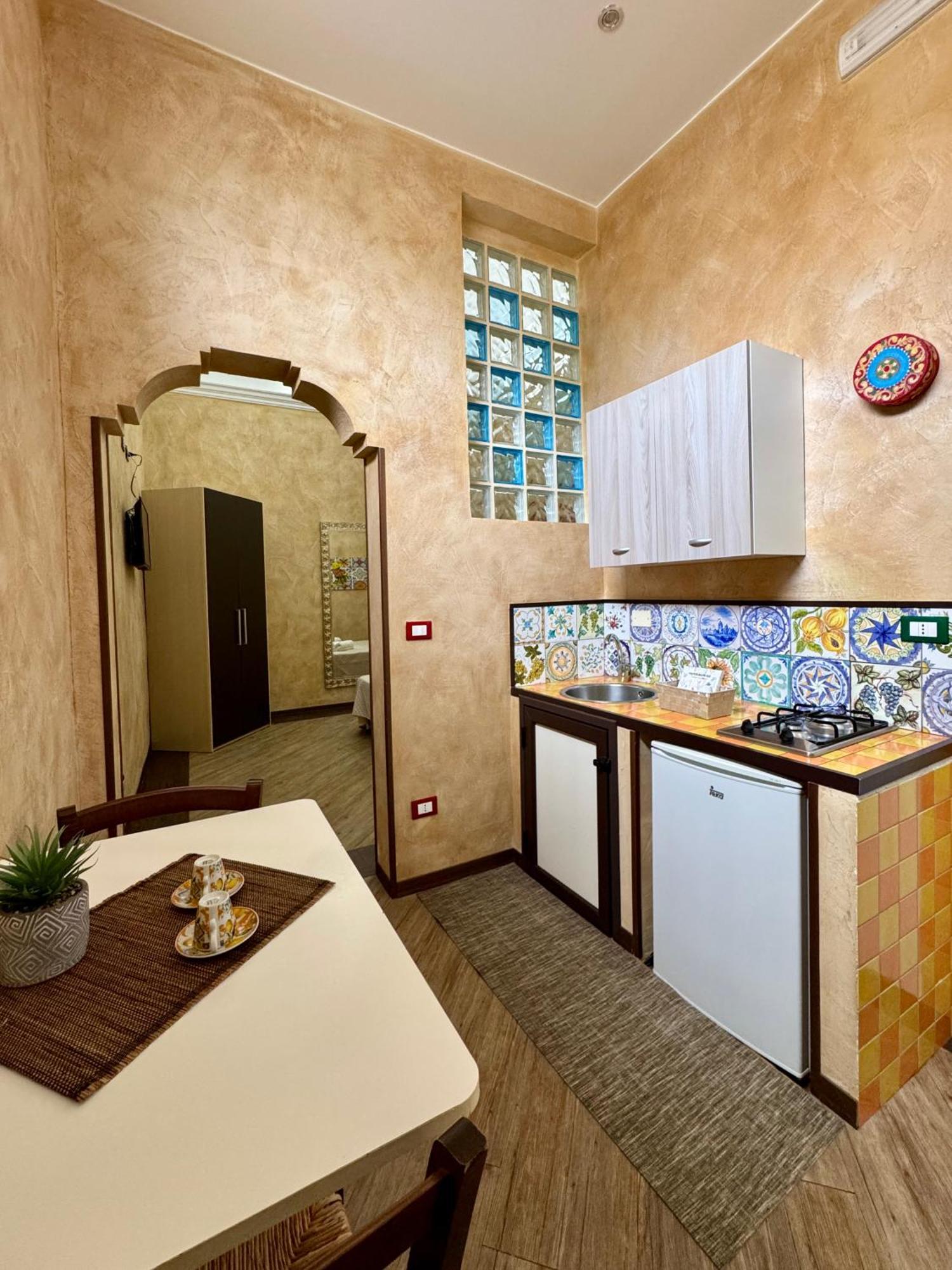 Summer Wind Apartments Trapani Eksteriør bilde